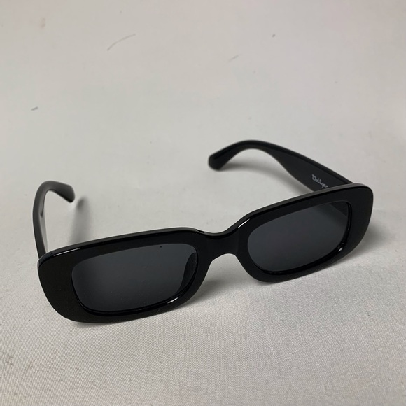 DOLLGER Retro 90’s Vintage Narrow Sunglasses NWOT - Picture 6 of 8